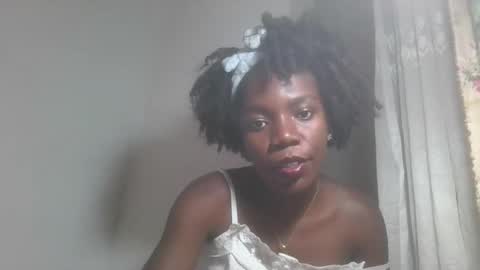 Snapshot of aangelinee chatting on 10/27/25, 11:03 aangelinee online show from 10/27/25, 11:03