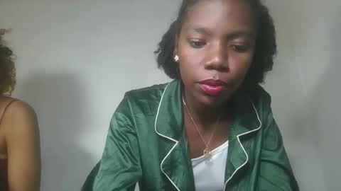 Snapshot of aangevelo chatting on 11/01/25, 07:05 aangevelo online show from 11/01/25, 07:05