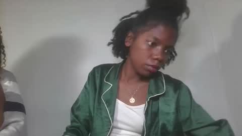 Snapshot of aangevelo chatting on 11/02/25, 07:38 aangevelo online show from 11/02/25, 07:38