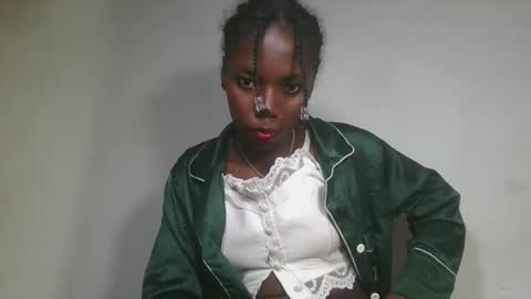 aangevelo online show from 11/13/25, 10:08