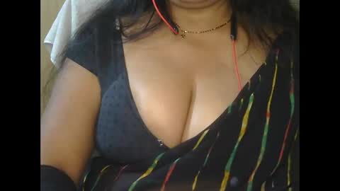 Snapshot of aaradhya_sexy_88 chatting on 01/17/26, 11:15 aaradhya_sexy_88 online show from 01/17/26, 11:15