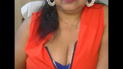 Snapshot of aaradhya_sexy_88 chatting on 02/20/26, 10:27 aaradhya_sexy_88 online show from 02/20/26, 10:27