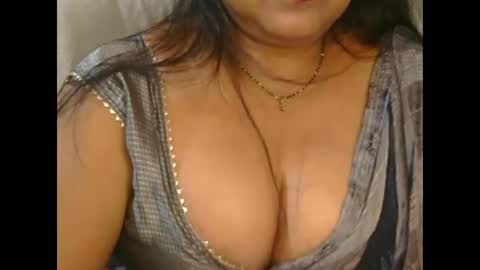Snapshot of aaradhya_sexy_88 chatting on 03/11/26, 11:38 aaradhya_sexy_88 online show from 03/11/26, 11:38
