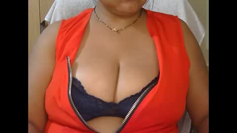 Snapshot of aaradhya_sexy_88 chatting on 03/17/26, 09:01 aaradhya_sexy_88 online show from 03/17/26, 09:01