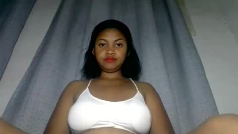 aariciah online show from 11/18/25, 07:18