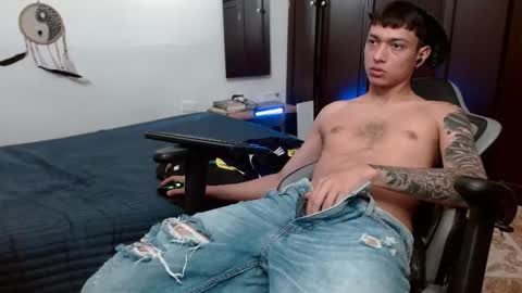 Snapshot of aarman_bannana chatting on 11/23/25, 03:56 aarman online show from 11/23/25, 03:56