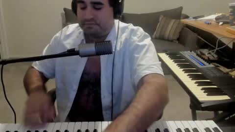 Snapshot of aaroleplayer chatting on 10/08/25, 12:52 Aaron online show from 10/08/25, 12:52