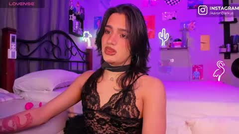 Snapshot of aaron_darkus chatting on 05/19/26, 02:07 Aaron online show from 05/19/26, 02:07