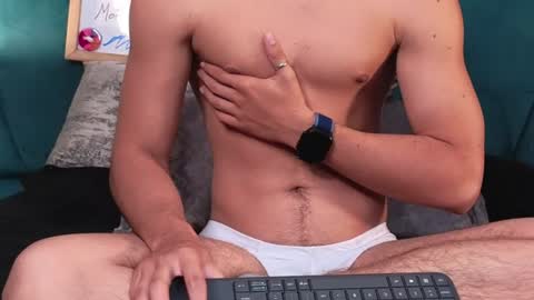 Aaron Ezequiel online show from 06/13/26, 02:59
