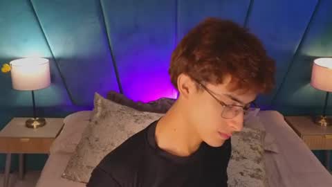 Aaron Ezequiel online show from 07/23/26, 12:58