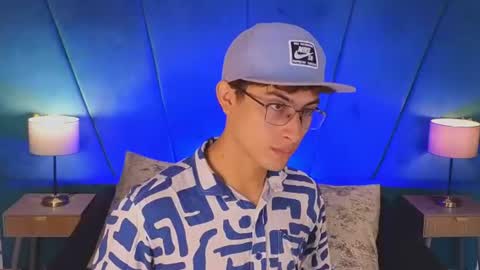 Aaron Ezequiel online show from 07/29/26, 01:42