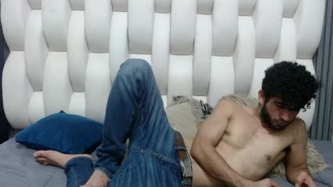aaron_jones_1 online show from 06/14/26, 04:03