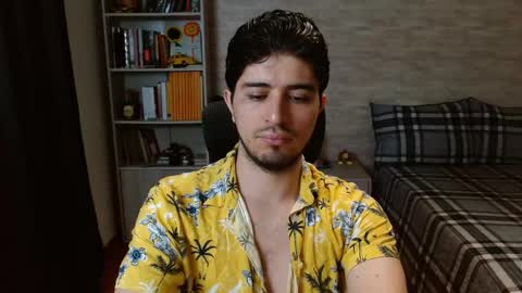 Aaron online show from 05/25/26, 06:14