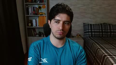 Aaron online show from 06/04/26, 06:47