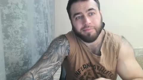 Snapshot of aaron_royal chatting on 11/03/25, 04:41 Davin tayl online show from 11/03/25, 04:41