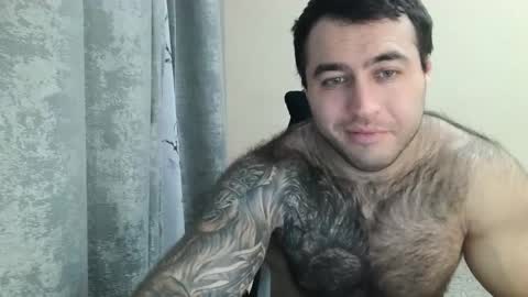 Snapshot of aaron_royal chatting on 11/28/25, 03:58 Davin tayl online show from 11/28/25, 03:58