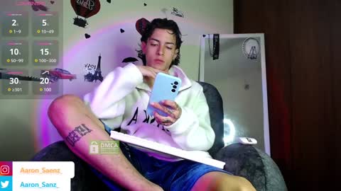 A A R O N online show from 01/05/25, 06:35