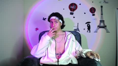 A A R O N online show from 01/24/25, 11:15