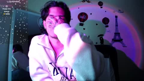 A A R O N online show from 01/29/25, 11:04