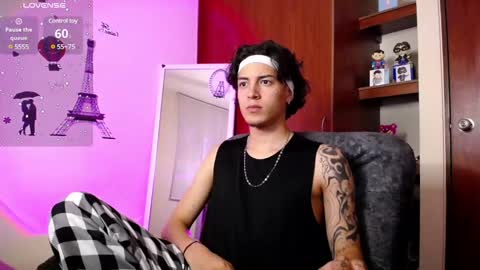 A A R O N online show from 02/17/25, 03:58