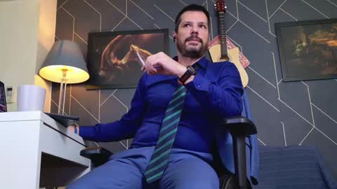 Aaron online show from 11/07/25, 07:25