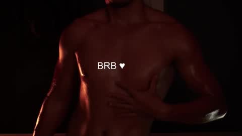 Snapshot of aaronfox_ chatting on 12/03/25, 11:41 AARON online show from 12/03/25, 11:41