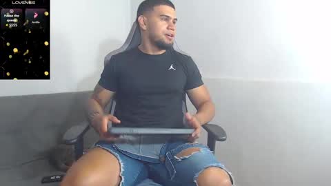 ig aaron hunter123 online show from 09/21/25, 10:39