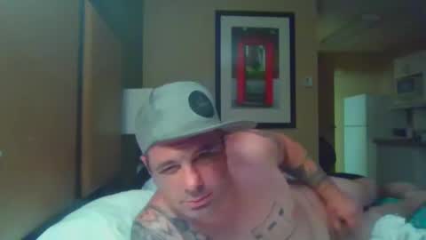 Snapshot of aaronprezent chatting on 11/05/25, 10:37 aaronprezent online show from 11/05/25, 10:37