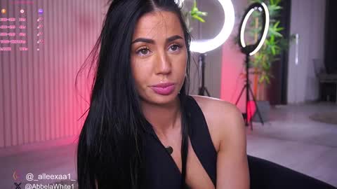 Snapshot of abbela_white chatting on 01/03/25, 01:14 Alexa online show from 01/03/25, 01:14