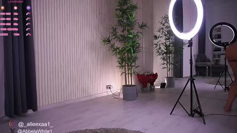 Snapshot of abbela_white chatting on 01/17/25, 06:26 Alexa online show from 01/17/25, 06:26