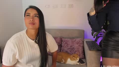 Abbey  IG abby allenn  04 December Online at  I will be on vacation dont forget me  See you soon   online show from 01/11/25, 11:35