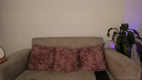 Abbey  IG abby allenn  04 December Online at  I will be on vacation dont forget me  See you soon   online show from 09/09/25, 12:43