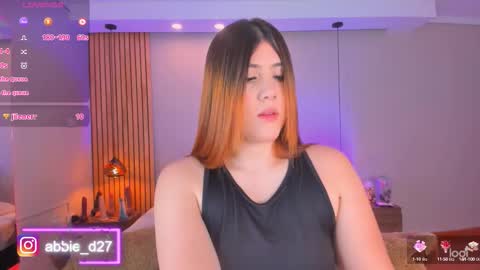 Abbie Edmond  online show from 10/01/25, 04:18