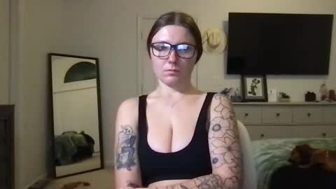 Snapshot of abbieeee2025 chatting on 12/13/25, 10:37 abbieeee2025 online show from 12/13/25, 10:37