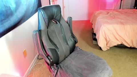 Abbie  Morgan online show from 11/30/25, 10:14