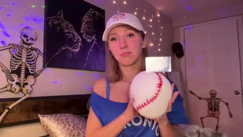 Abbie online show from 11/02/25, 02:14