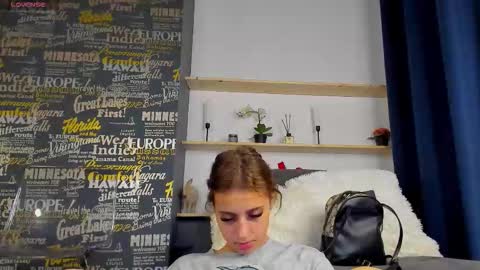 abbieraye online show from 09/12/25, 04:45