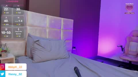 Snapshot of abby__2 chatting on 11/05/25, 01:33 Abby online show from 11/05/25, 01:33