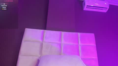 Snapshot of abby__2 chatting on 11/24/25, 01:00 Abby online show from 11/24/25, 01:00