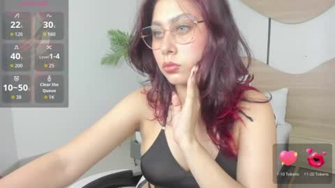 Snapshot of abby_curry chatting on 06/09/26, 11:27 A B B Y online show from 06/09/26, 11:27