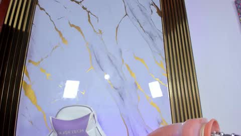 abby_deep_2 online show from 10/21/25, 09:43