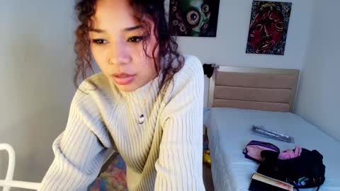 Lucia  online show from 01/19/25, 02:59