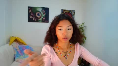 Lucia  online show from 01/30/25, 12:06