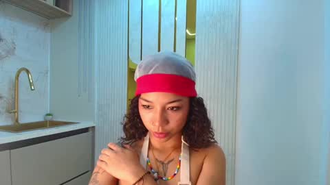 Lucia  online show from 02/01/25, 01:20