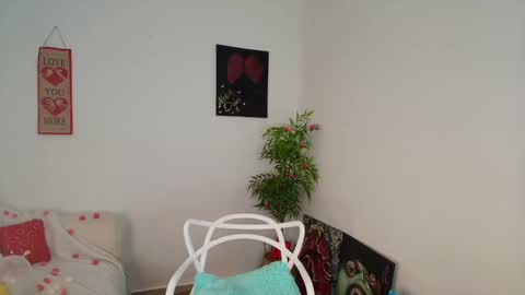 Lucia  online show from 02/04/25, 06:17