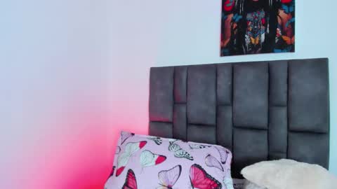 abby jones online show from 10/18/25, 03:42