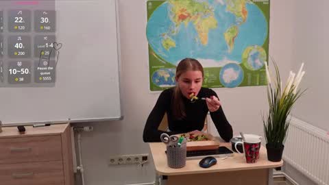 Snapshot of abby_laker chatting on 12/08/24, 05:44 ABBY LAKER online show from 12/08/24, 05:44