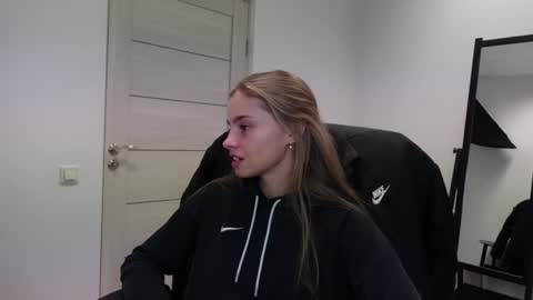 Snapshot of abby_laker chatting on 01/01/25, 08:15 ABBY LAKER online show from 01/01/25, 08:15