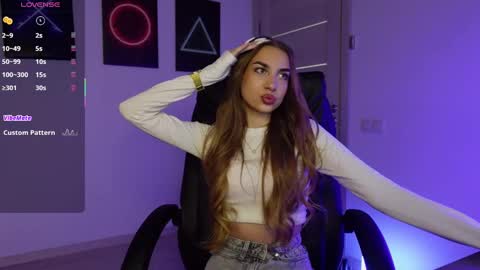 Snapshot of abby_laker chatting on 03/05/25, 01:39 ABBY LAKER online show from 03/05/25, 01:39