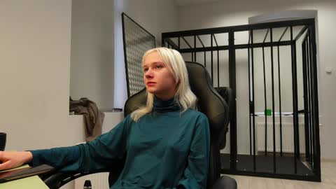 Snapshot of abby_laker chatting on 09/27/25, 05:45 ABBY LAKER online show from 09/27/25, 05:45